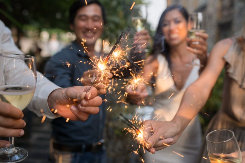 5 Tips to Celebrate New Year Safely