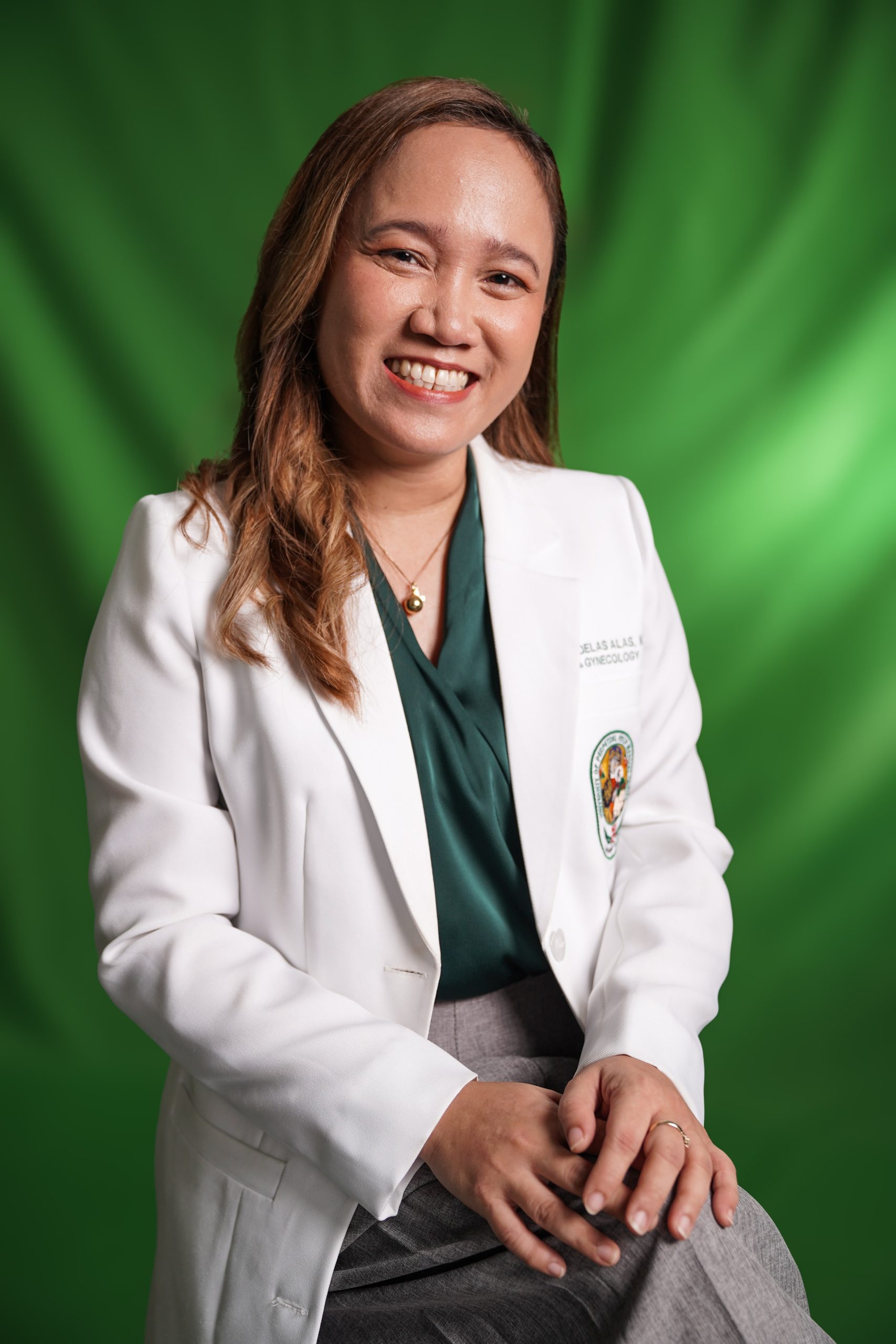 Delas Alas, Antonette